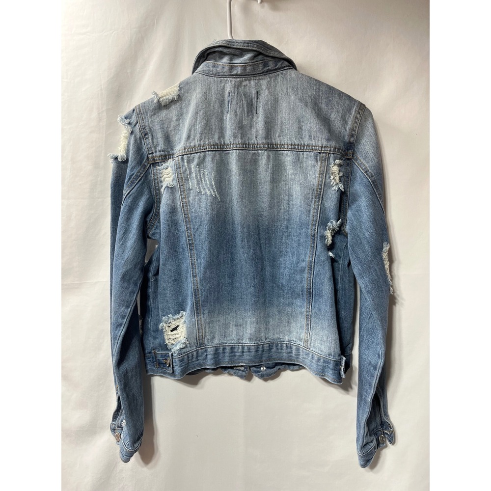Almost Famous Womens Distressed Denim Jacket Light Wash Blue Shredded Medium - Picture 2 of 3